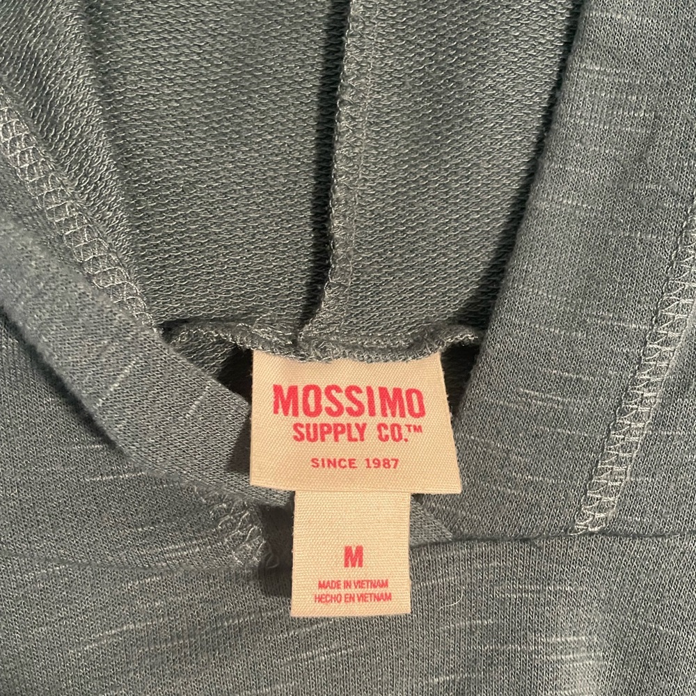 💚🤍(Lightings off) Olive Green Light Hoodie🤍💚